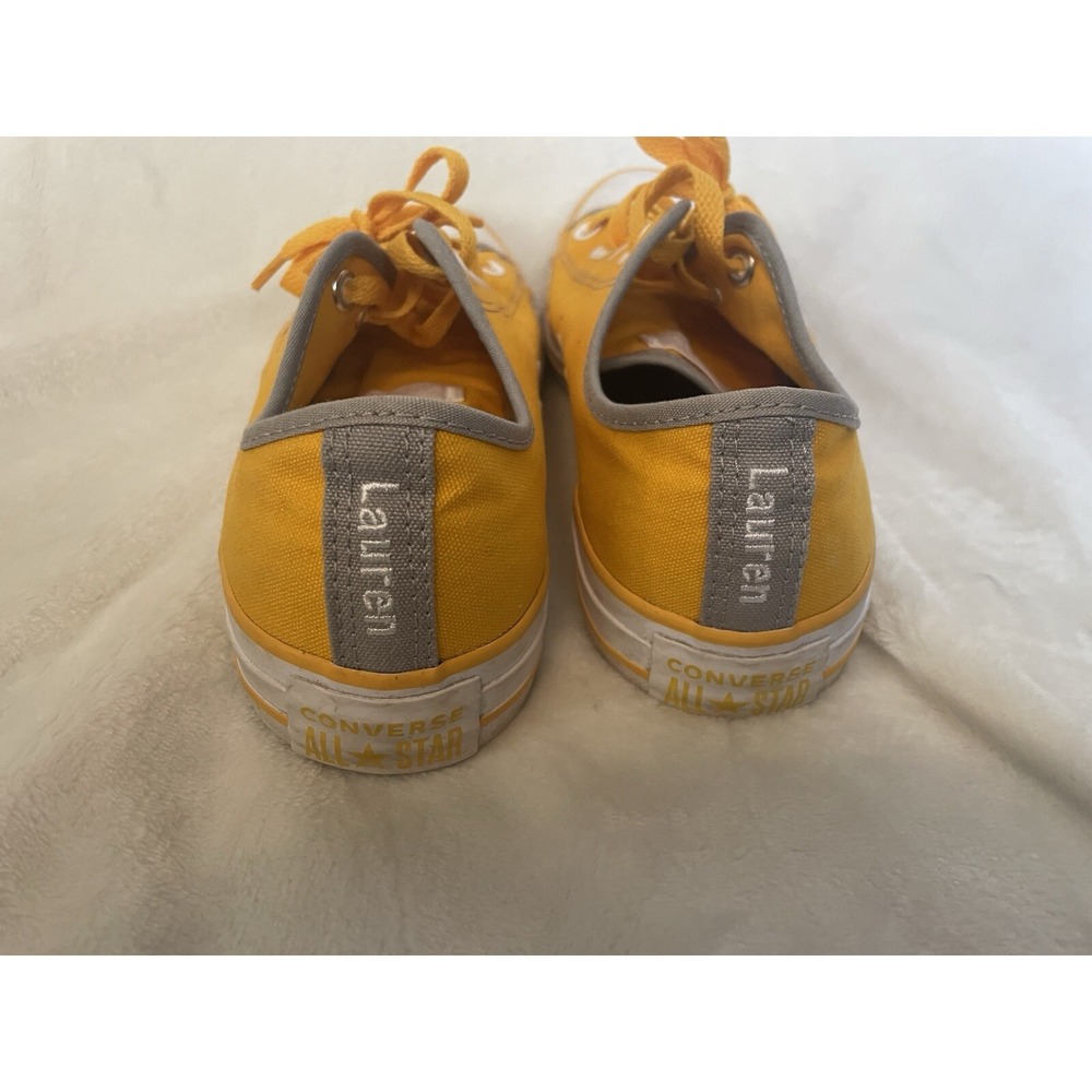 Converse Chuck Taylor All Star Women's 9 Low Top "Lauren"